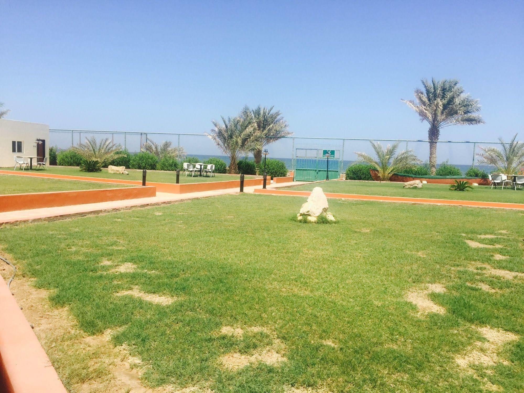 Resort Sur Beach Holiday Exterior foto